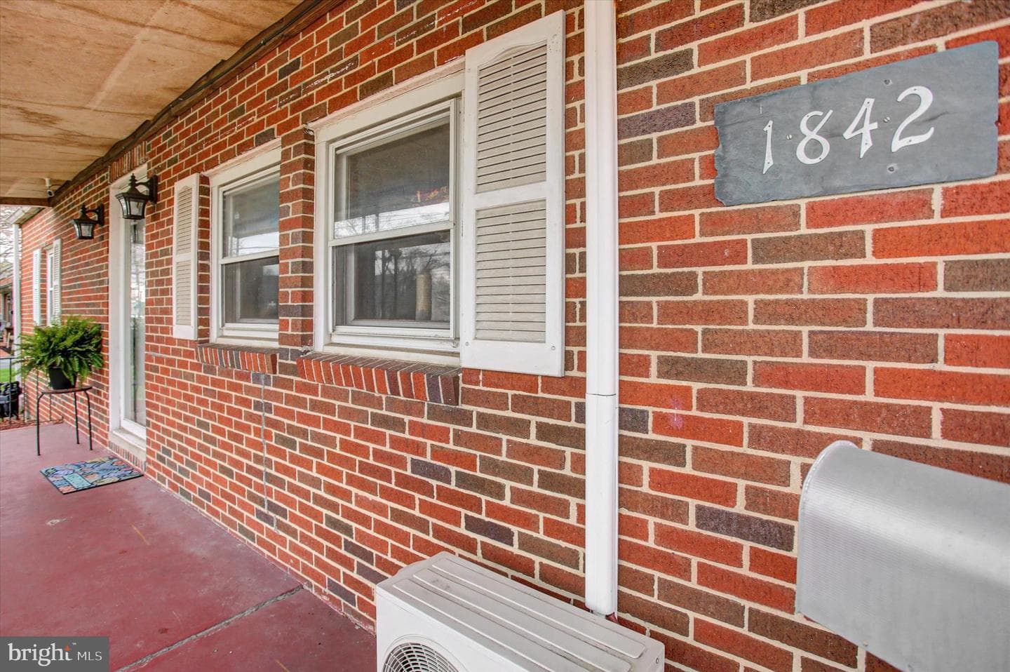 1842 Scotland Avenue photo 5
