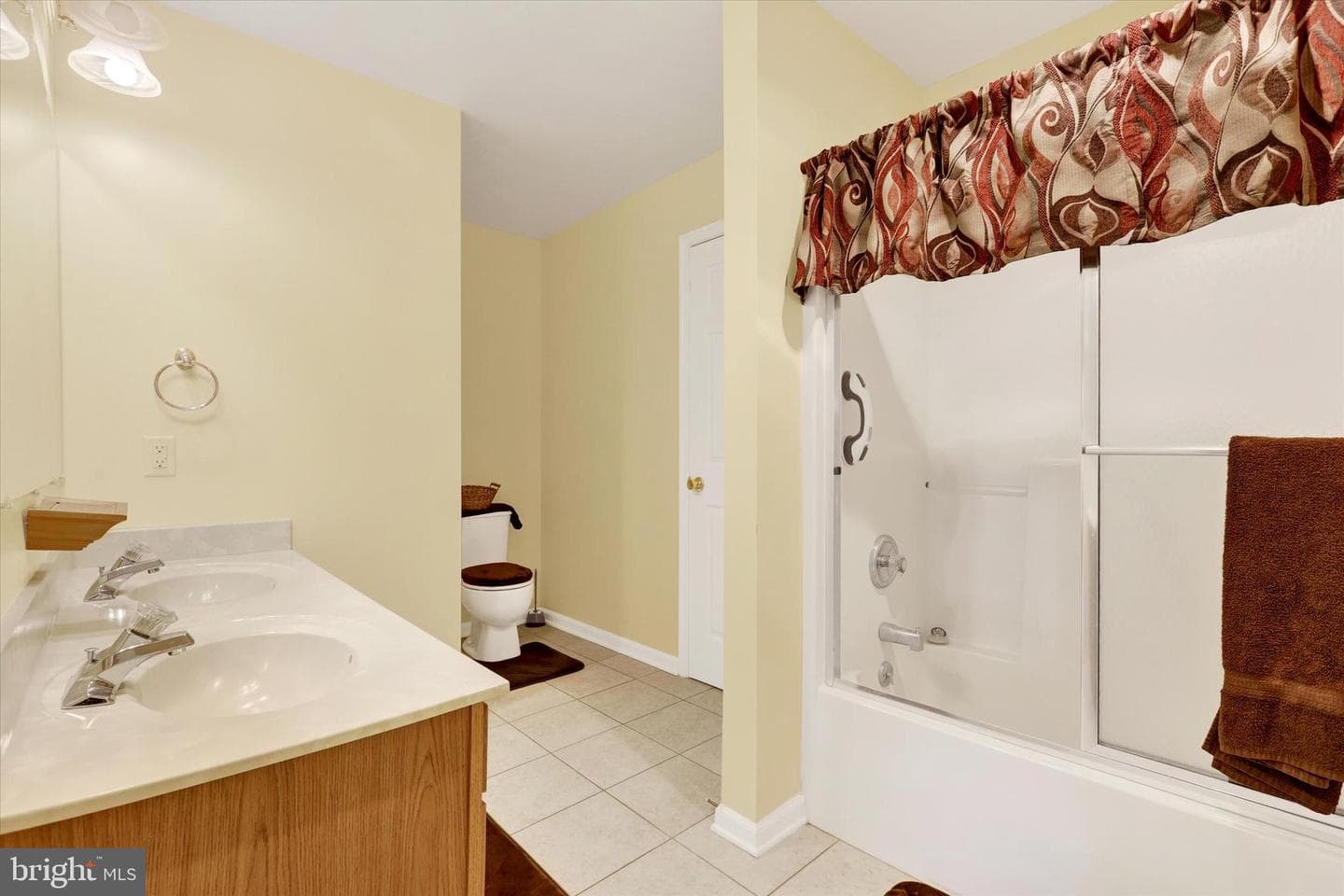 345 Roseann Drive photo 22