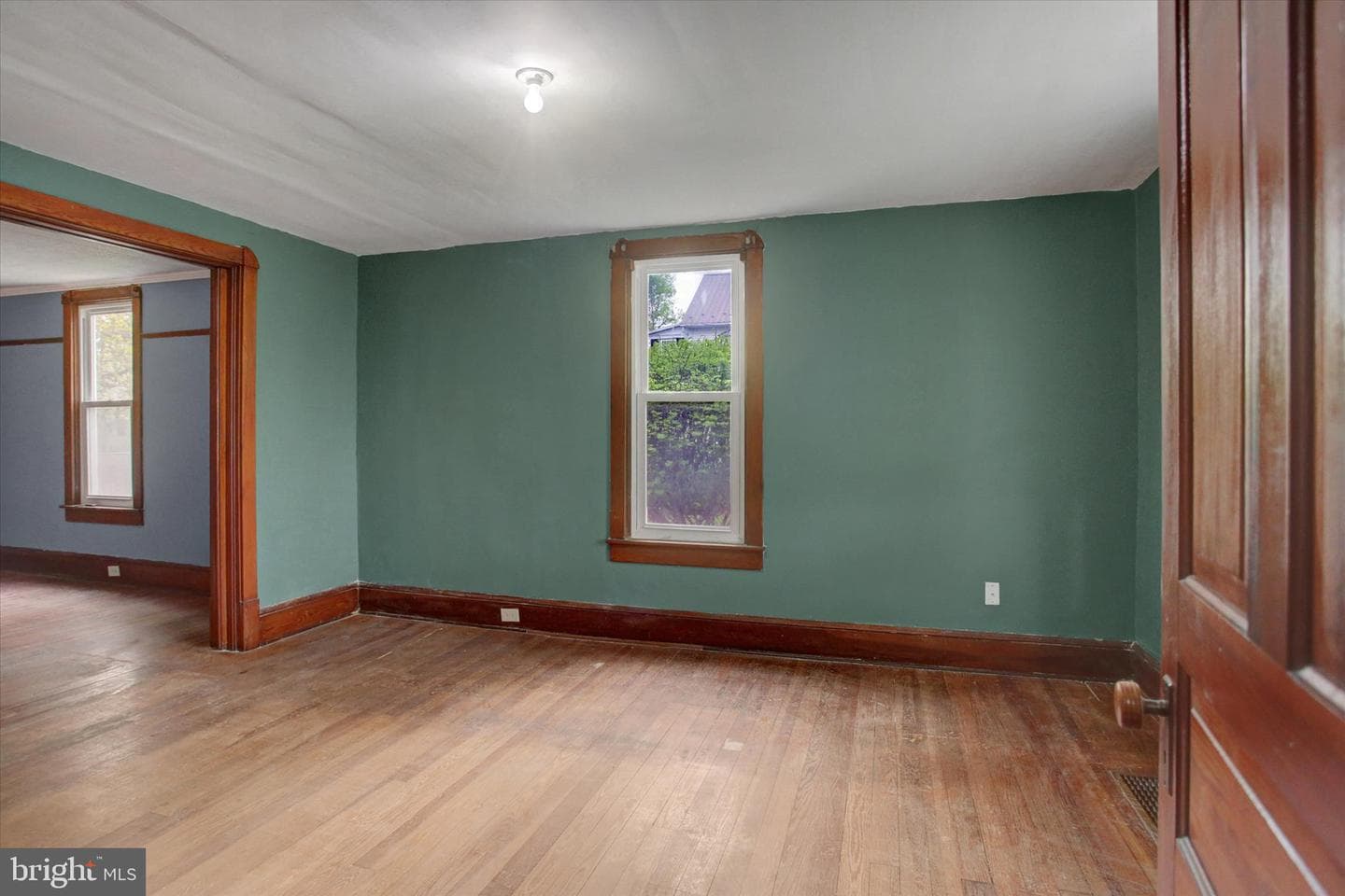 126 Faust Street photo 7