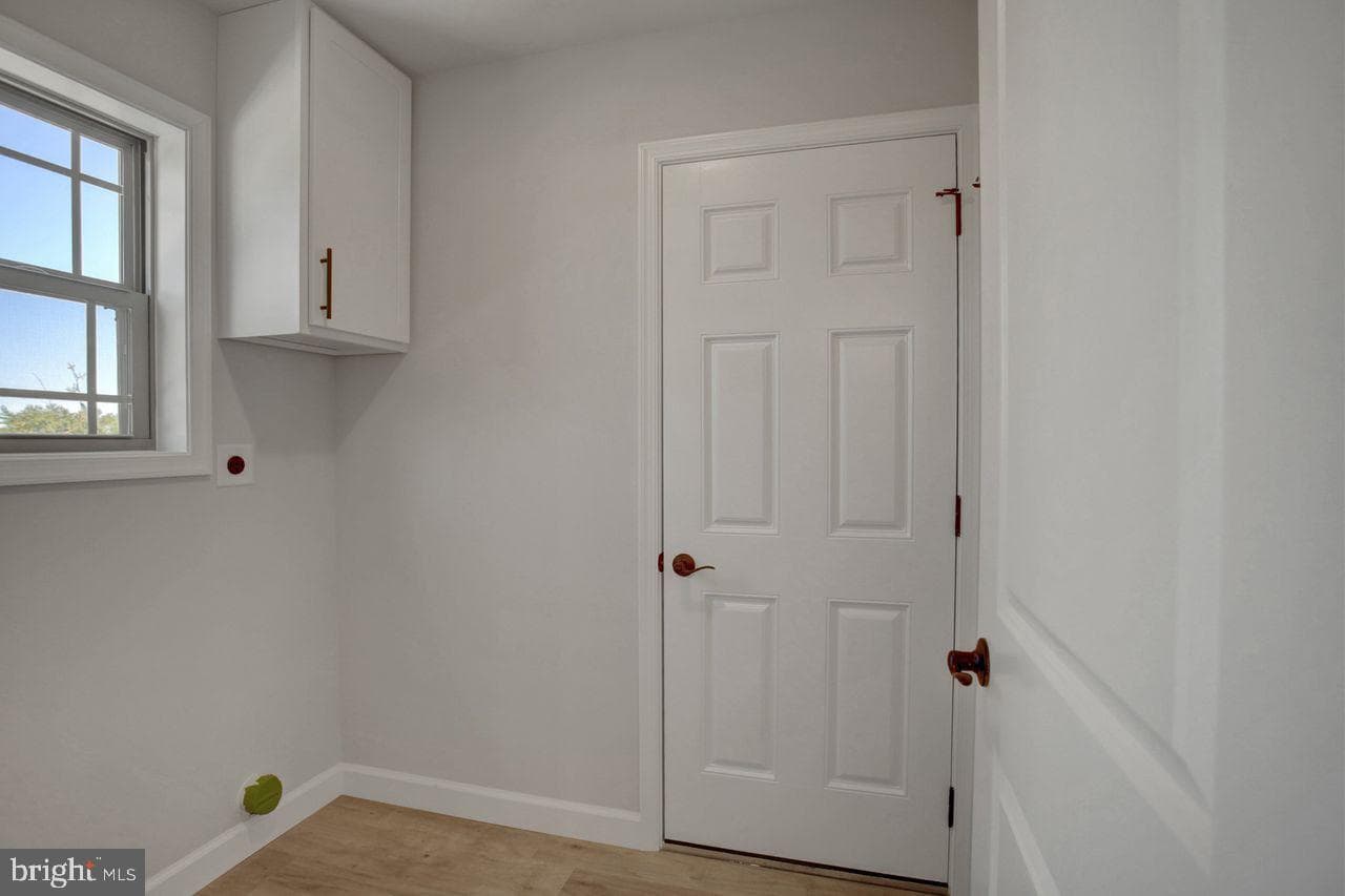 6338 Penn National Drive photo 8