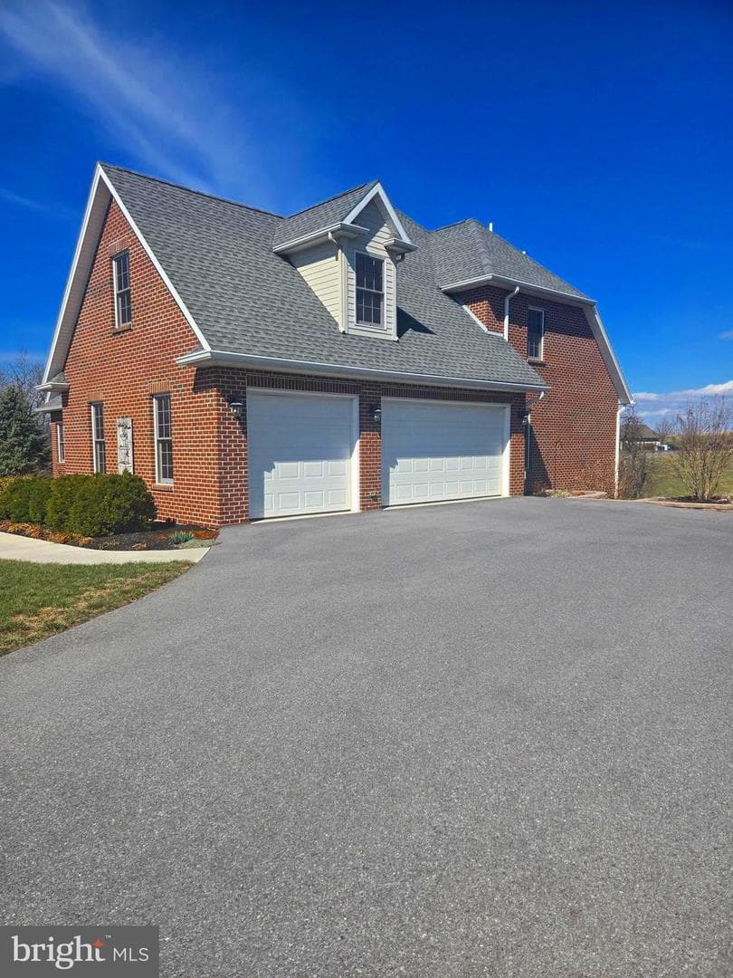 239 Abishire Way, Chambersburg