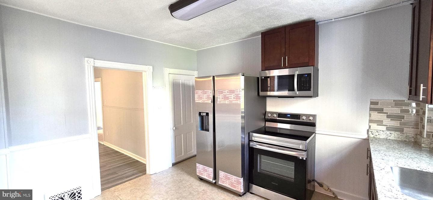 121 N Broad Street photo 19