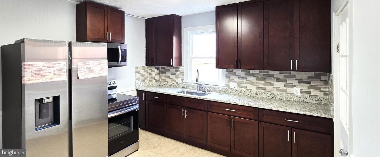 121 N Broad Street photo 24
