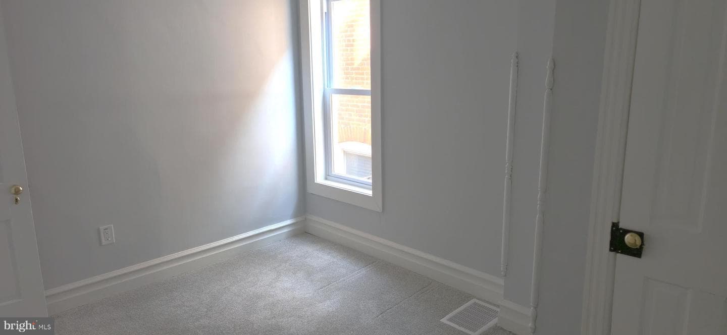 121 N Broad Street photo 39