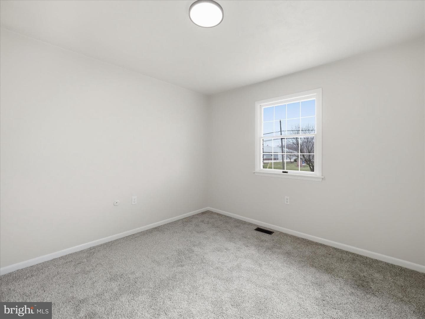 2953 Philadelphia Avenue photo 17