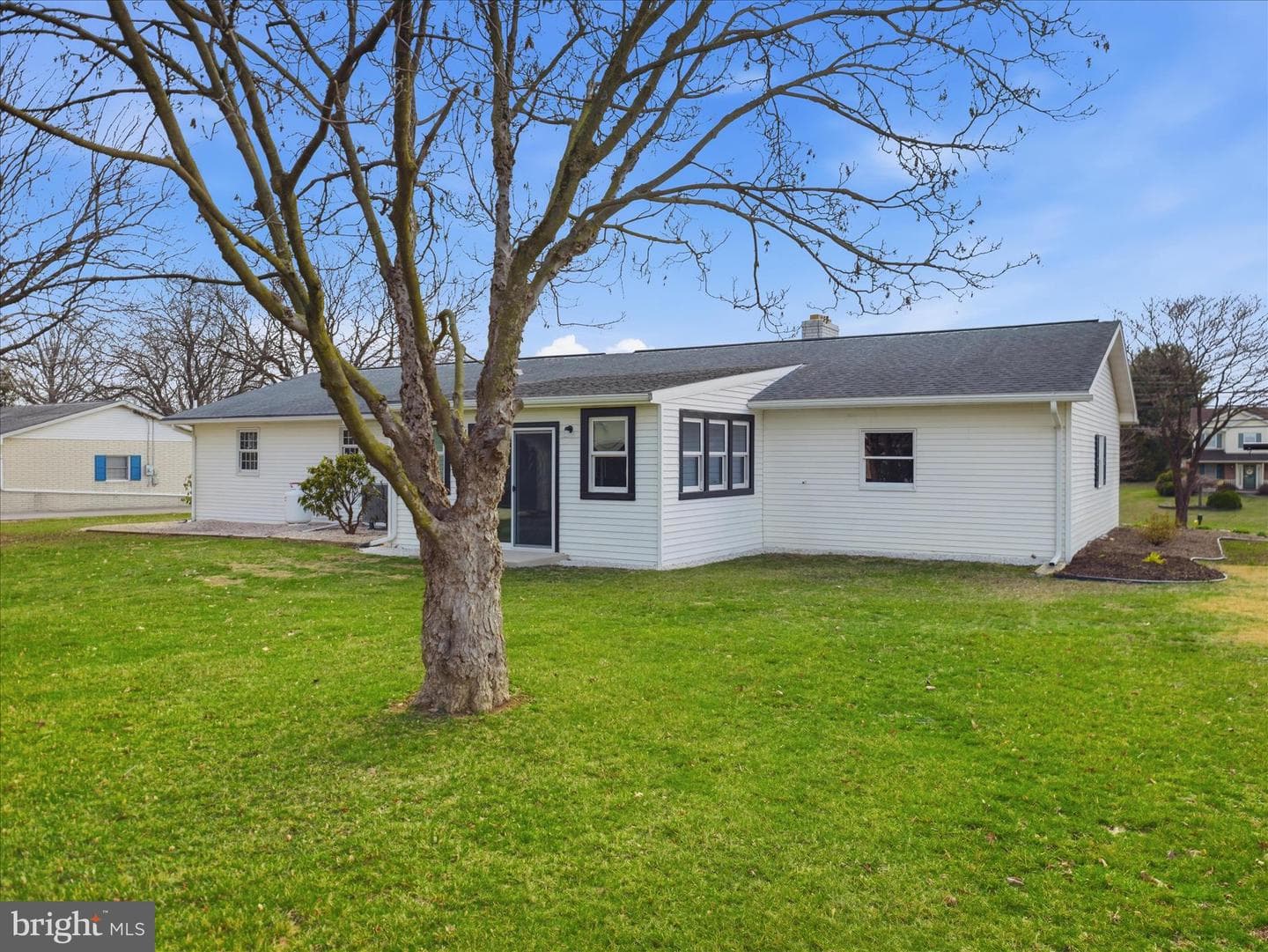 2953 Philadelphia Avenue photo 37