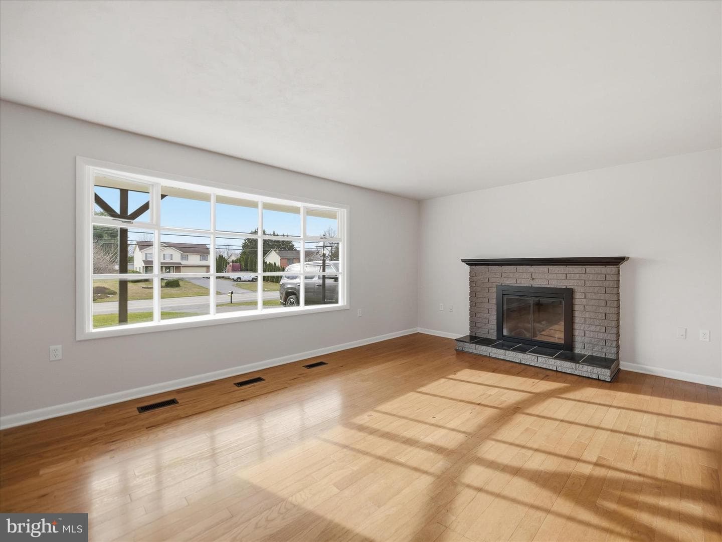 2953 Philadelphia Avenue photo 4