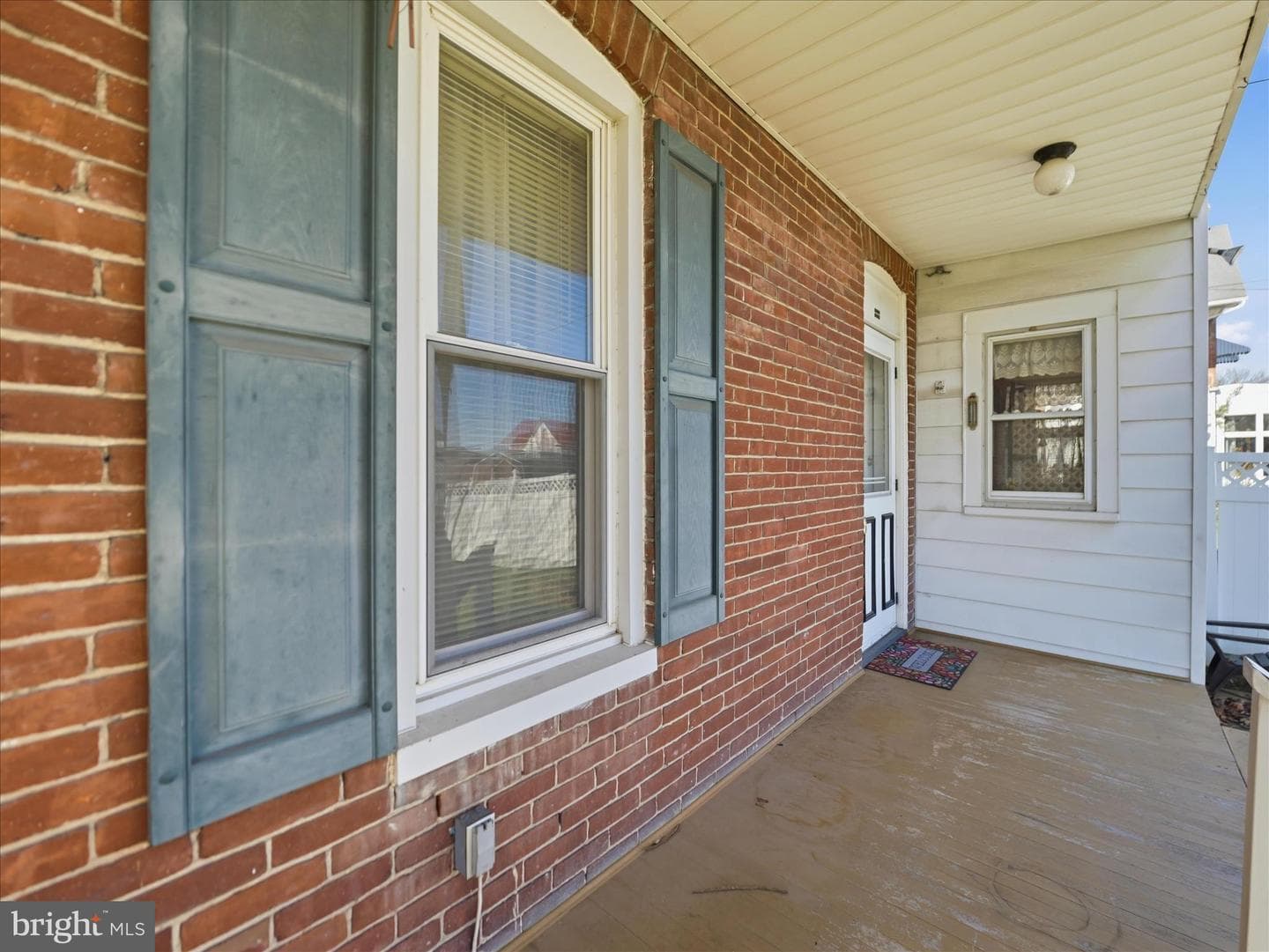 231 Fairview Avenue W photo 14