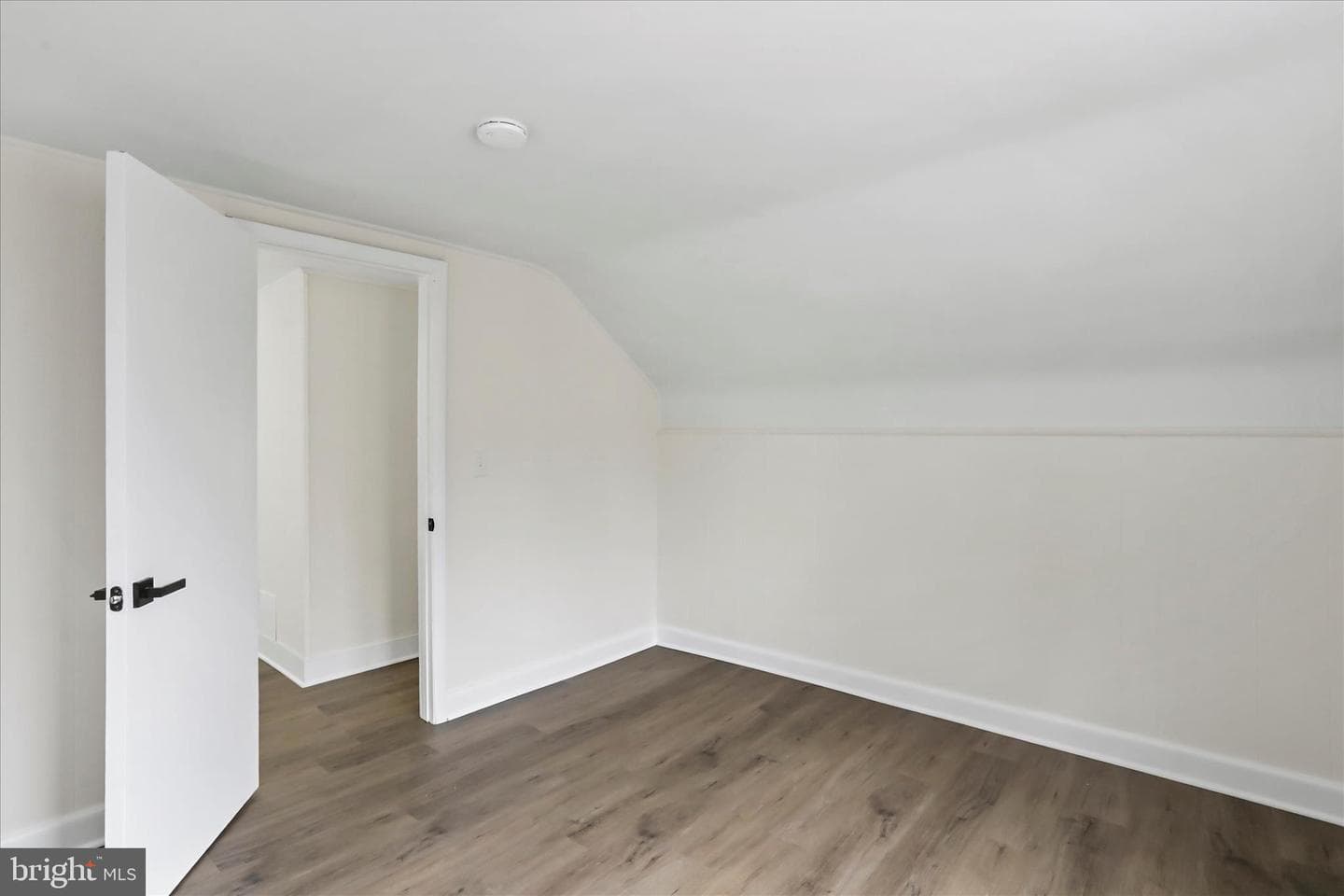 466 Lincoln Way East E photo 4
