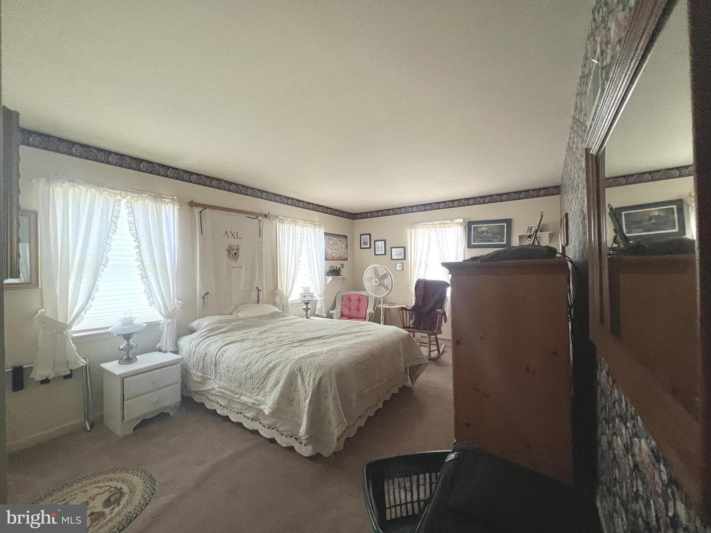 831 Rosewood Court photo 12