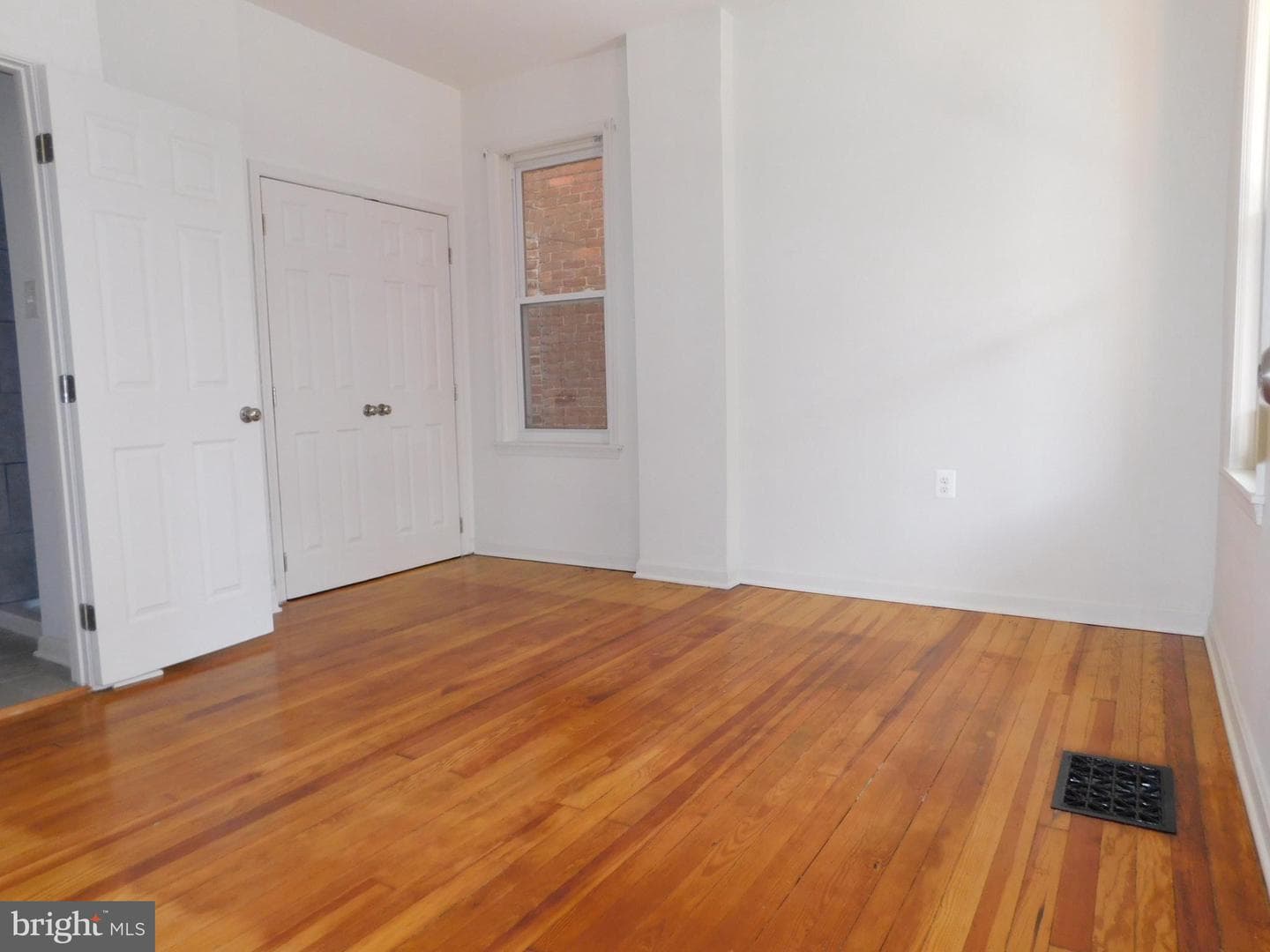 121 Harrison Avenue photo 9