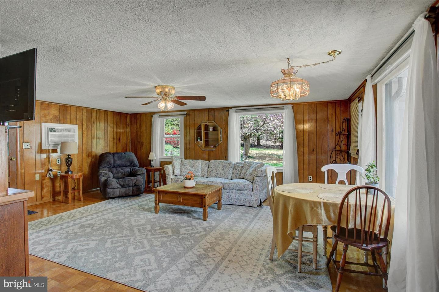 15586 Myers Drive photo 10