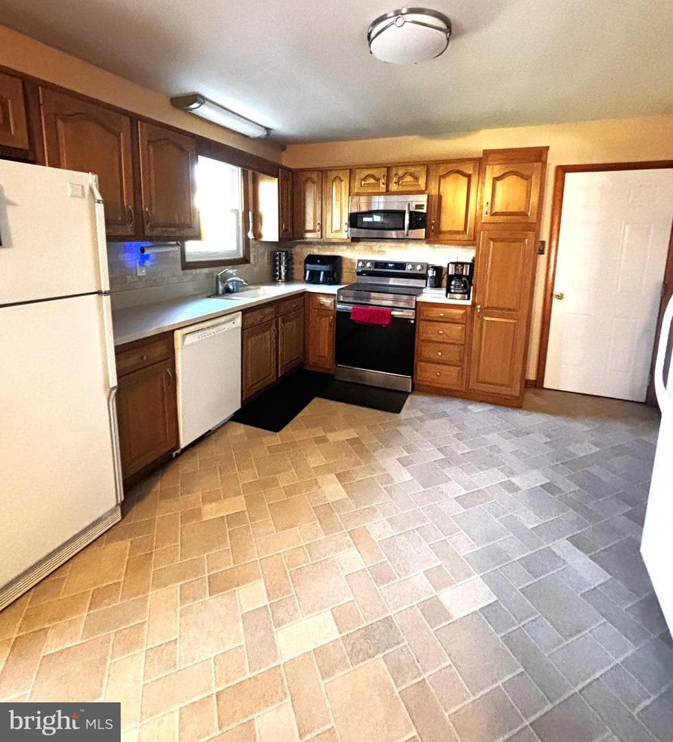 14042 Crest Avenue photo 7