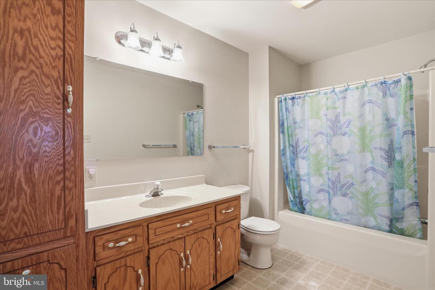 312 Woodvale Drive photo 26