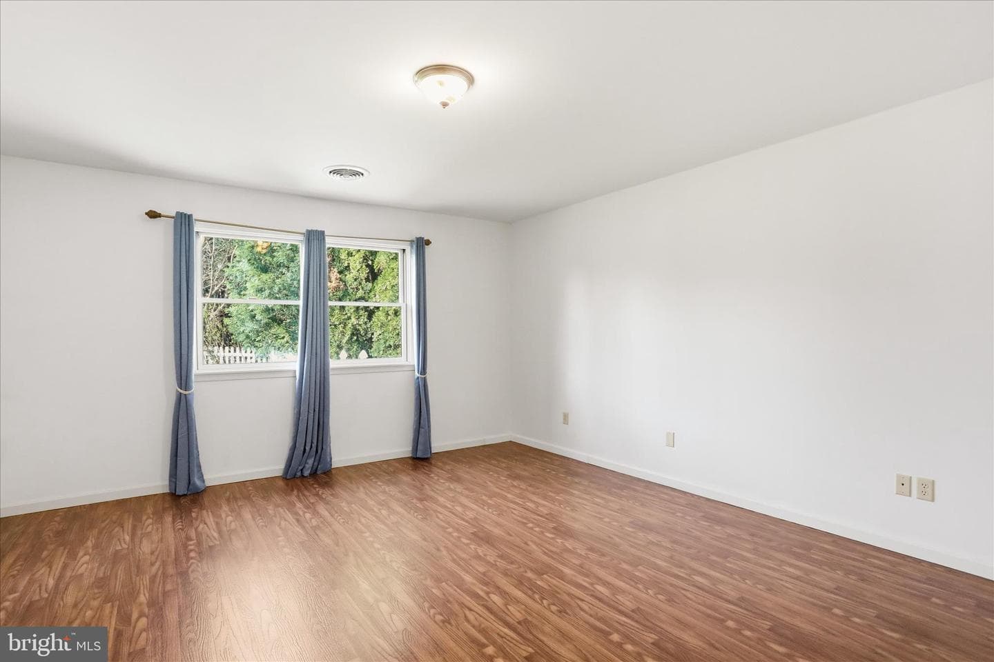 312 Woodvale Drive photo 29
