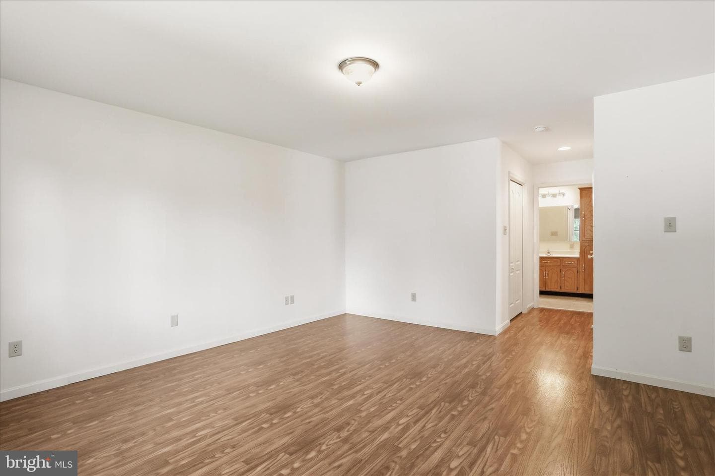 312 Woodvale Drive photo 31