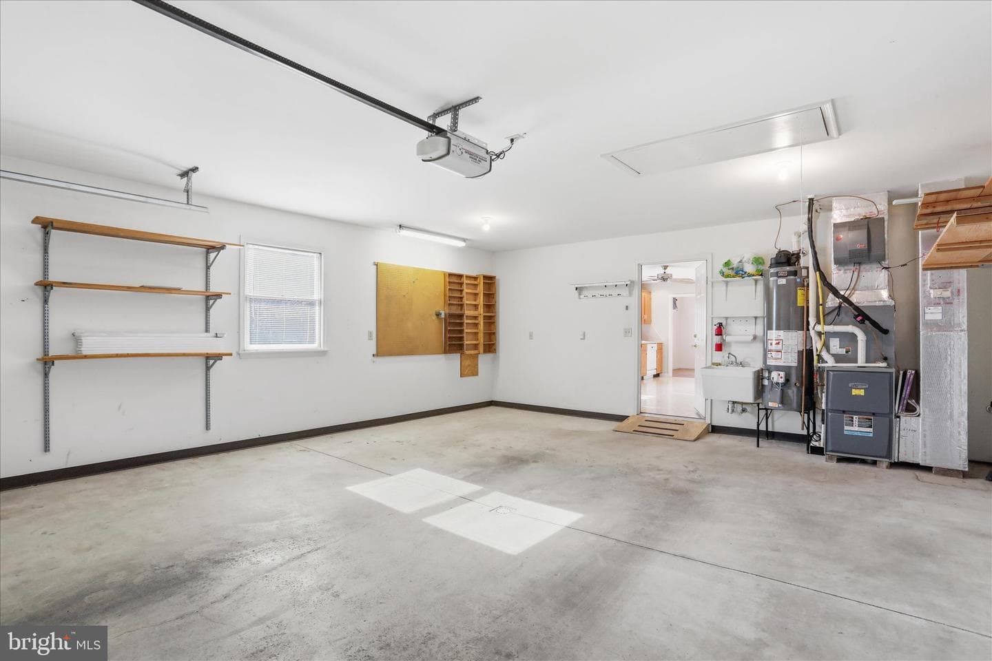 312 Woodvale Drive photo 34