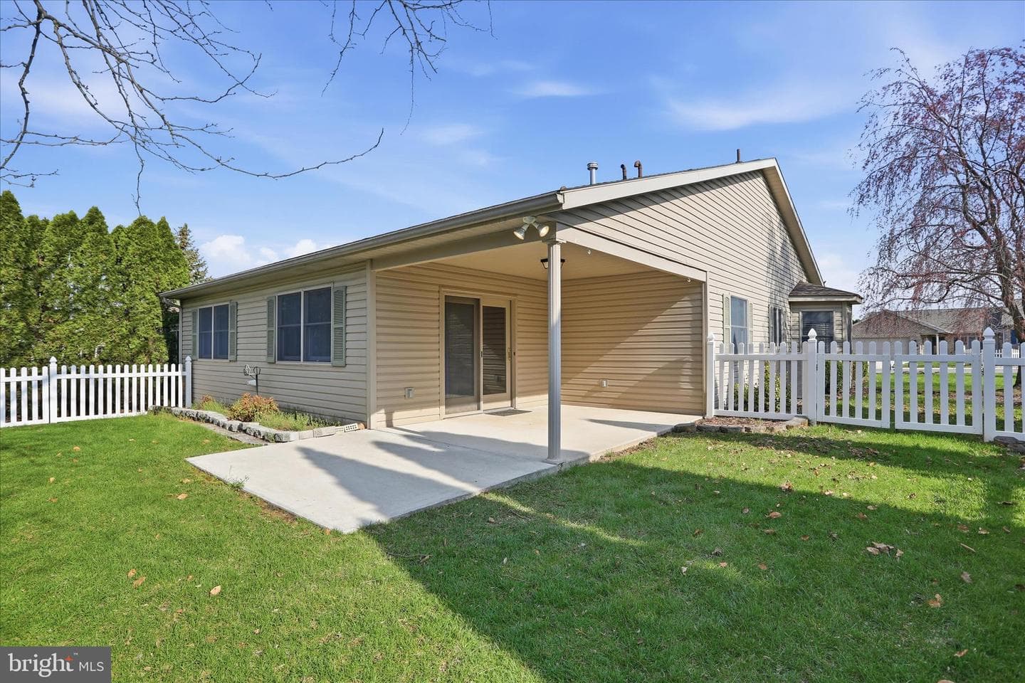 312 Woodvale Drive photo 38