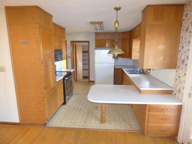 893 Buchanan Trail East E photo 3