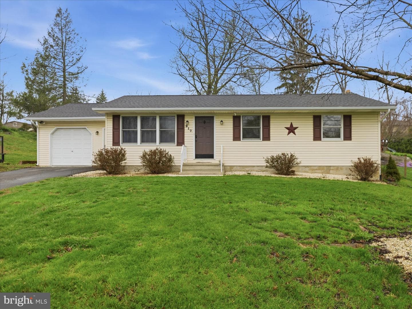 917 Woodland Parkway
