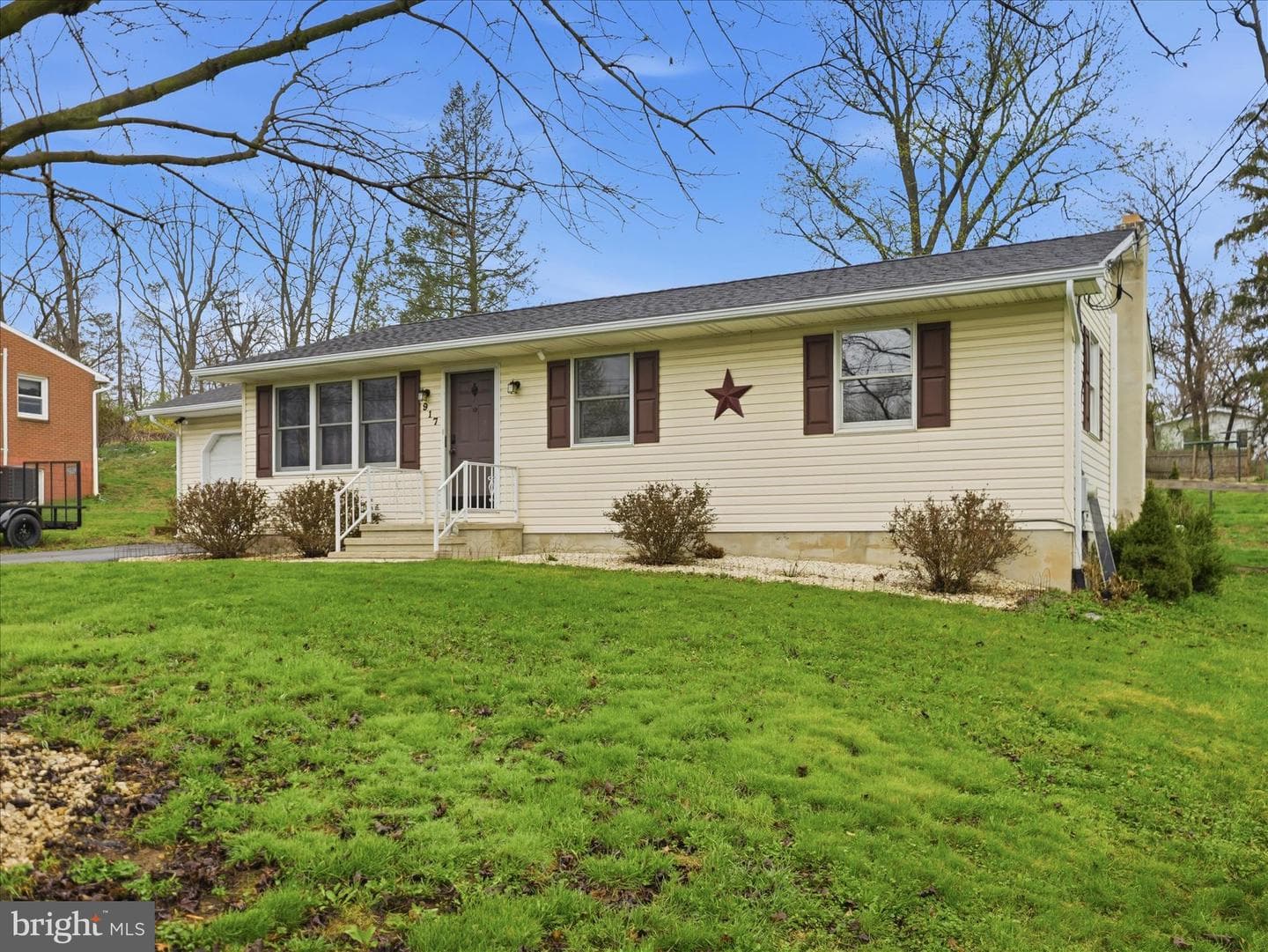 917 Woodland Parkway photo 2