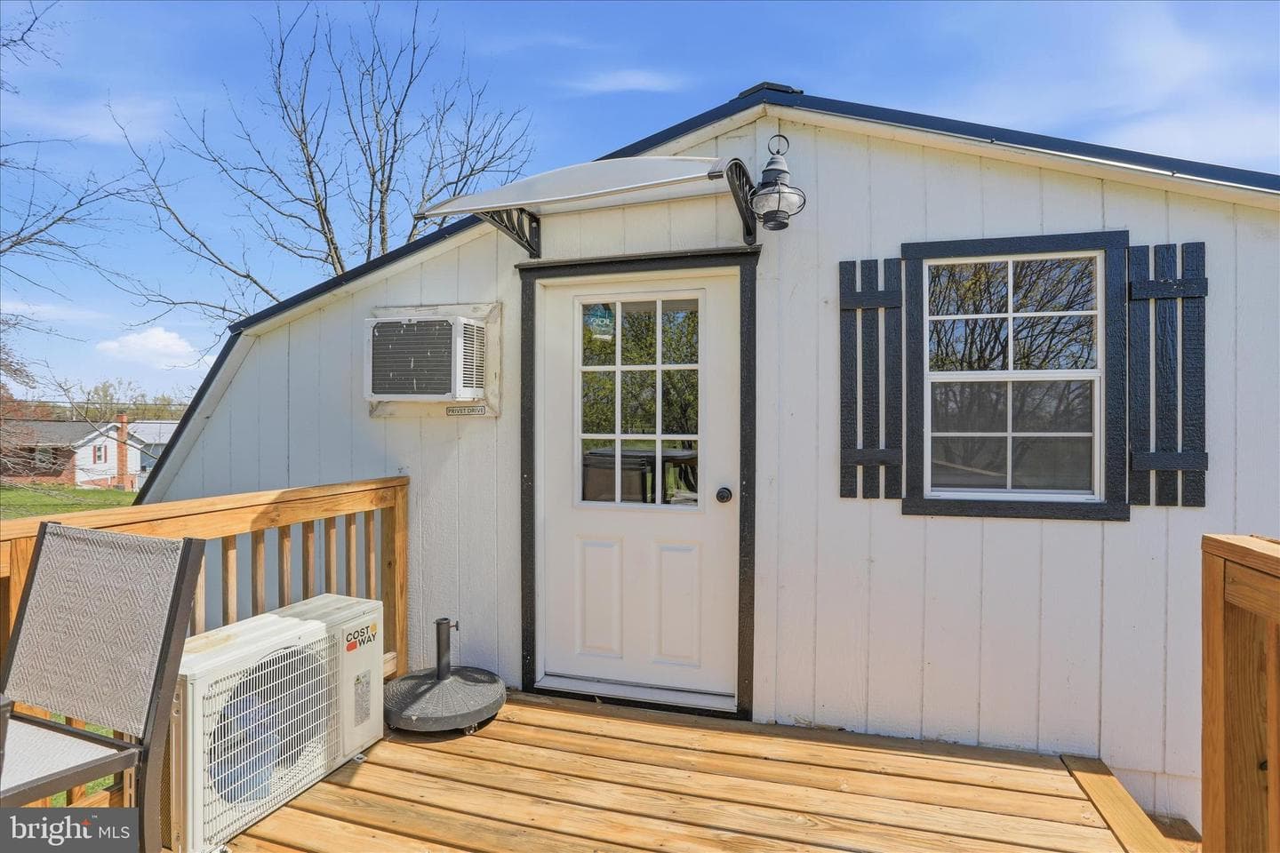690 Williamson Road photo 10