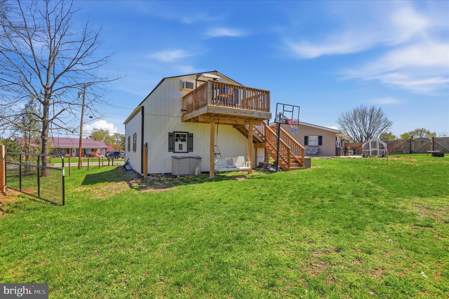 690 Williamson Road photo 13