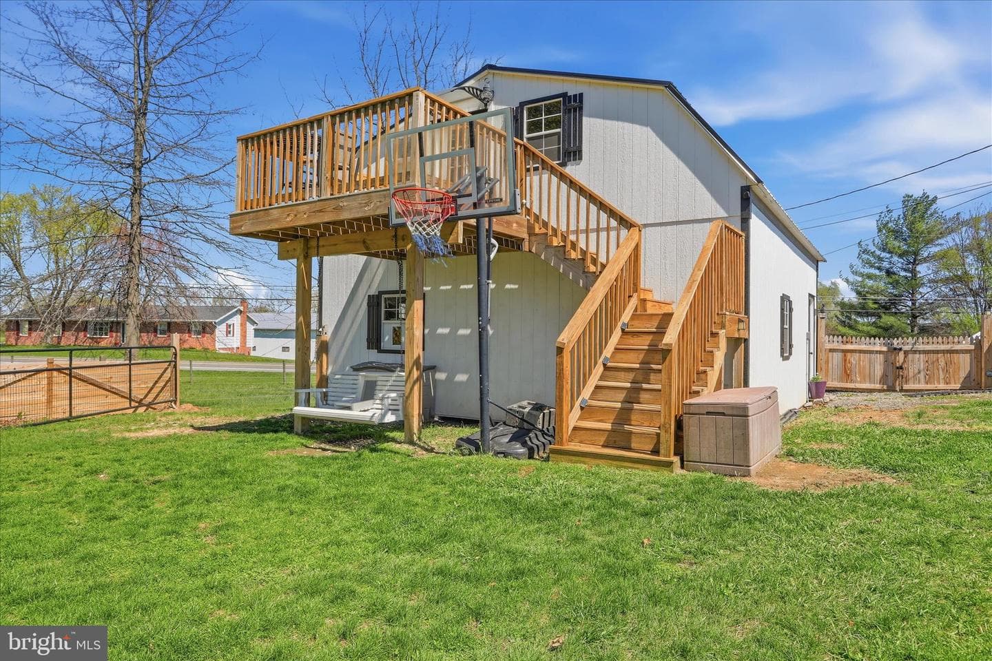 690 Williamson Road photo 16
