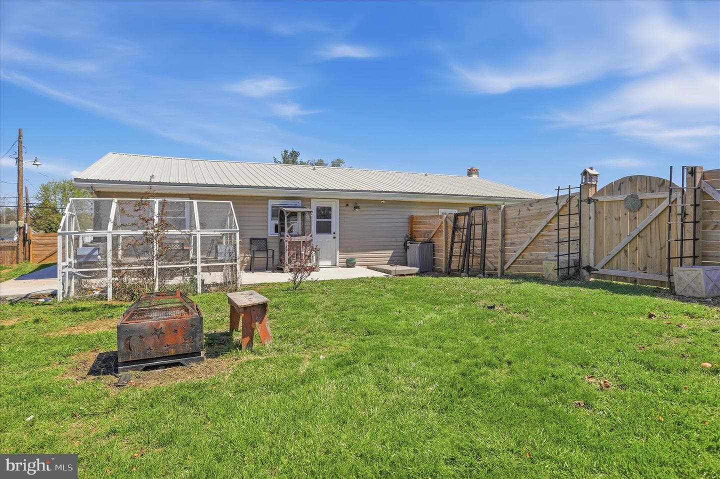 690 Williamson Road photo 19