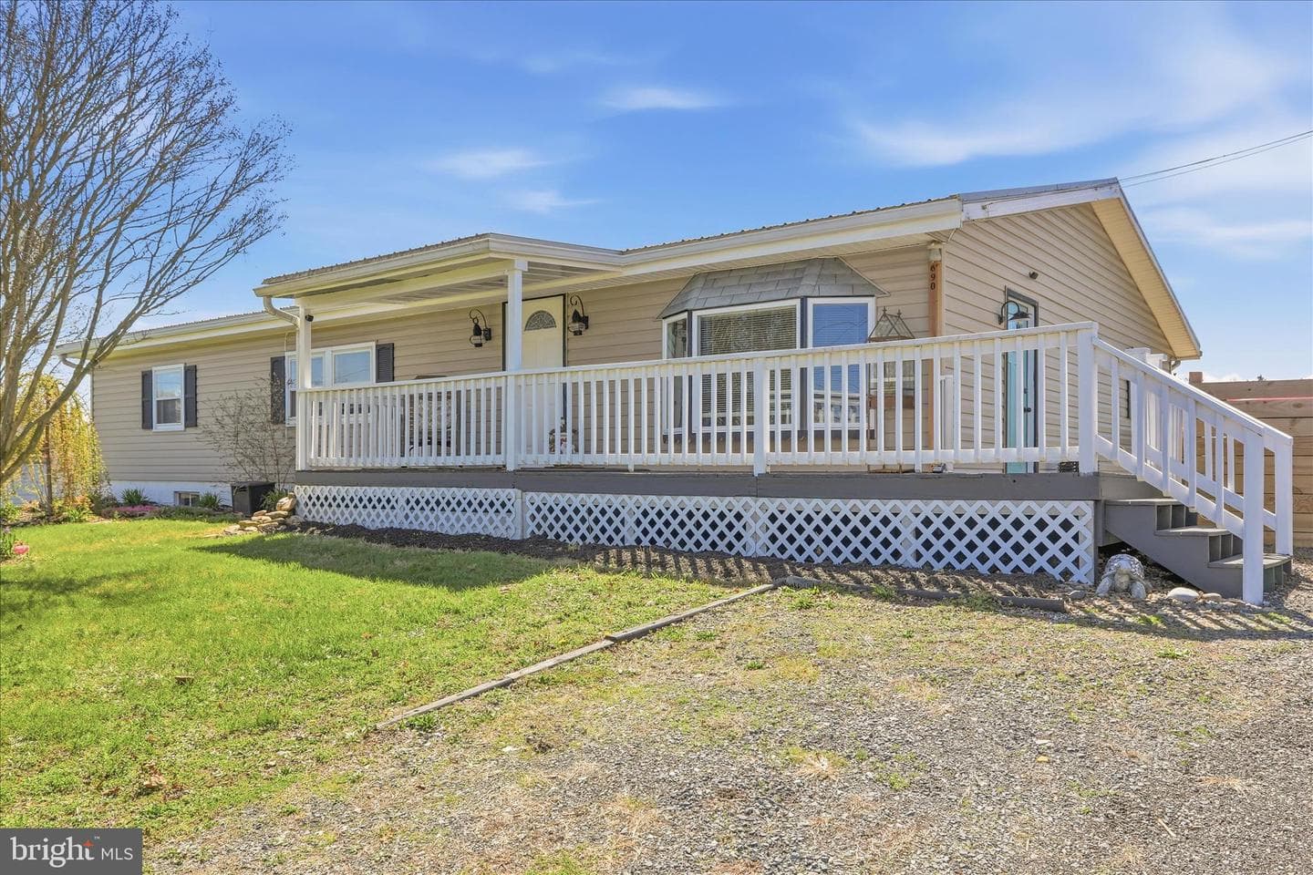690 Williamson Road photo 2