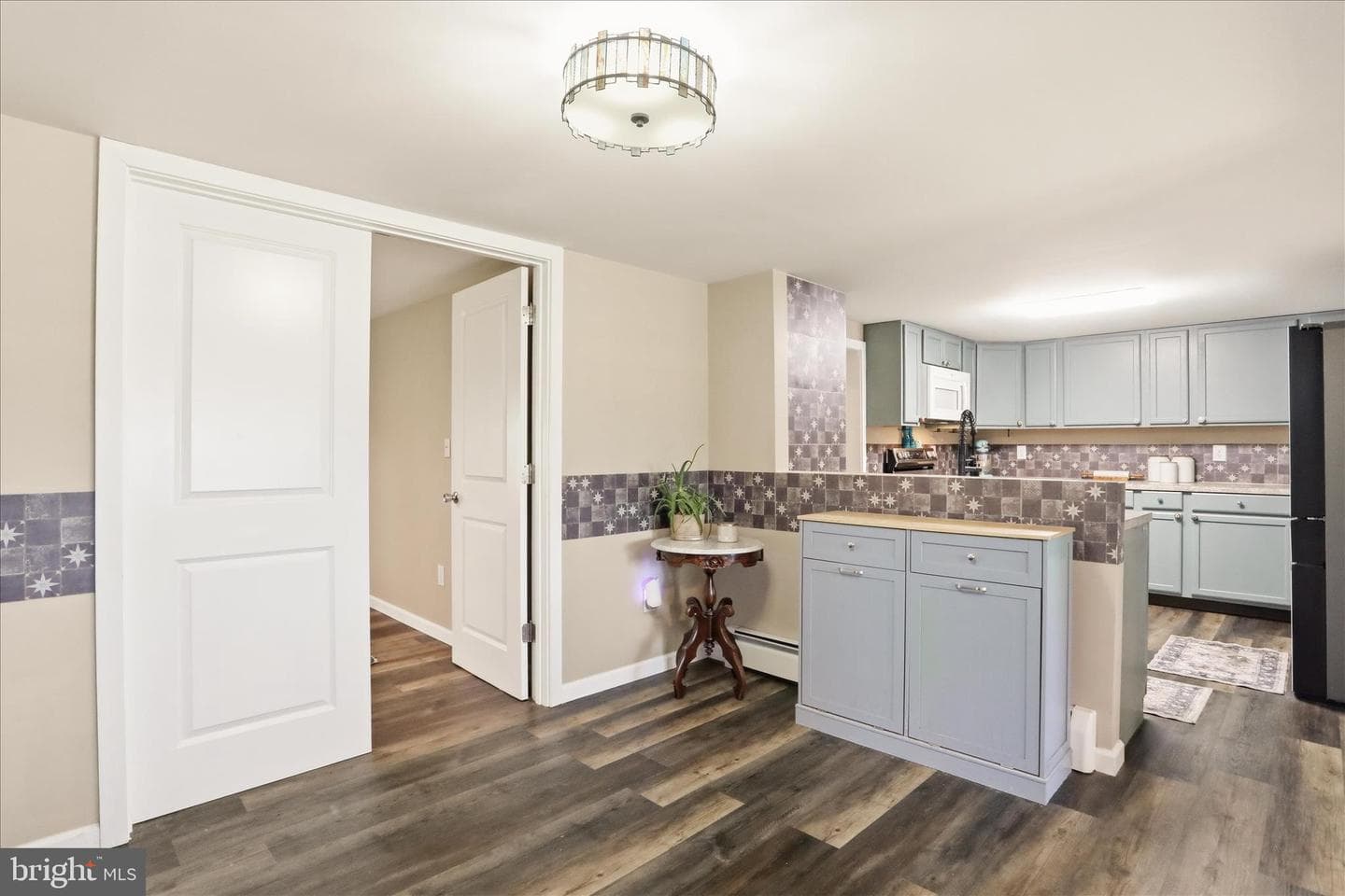 690 Williamson Road photo 26