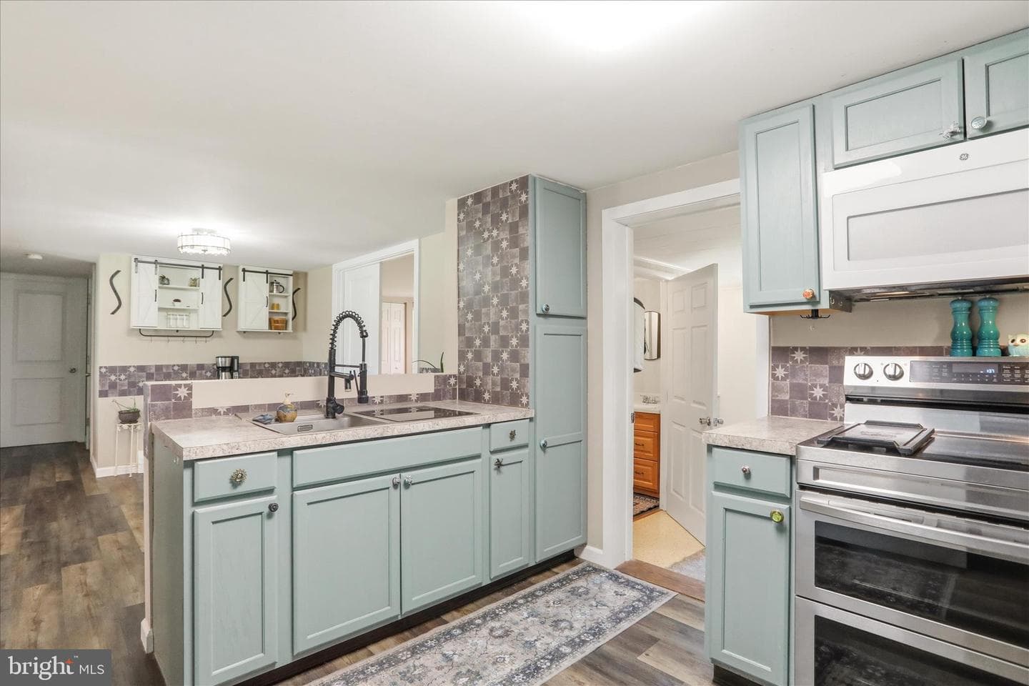 690 Williamson Road photo 29