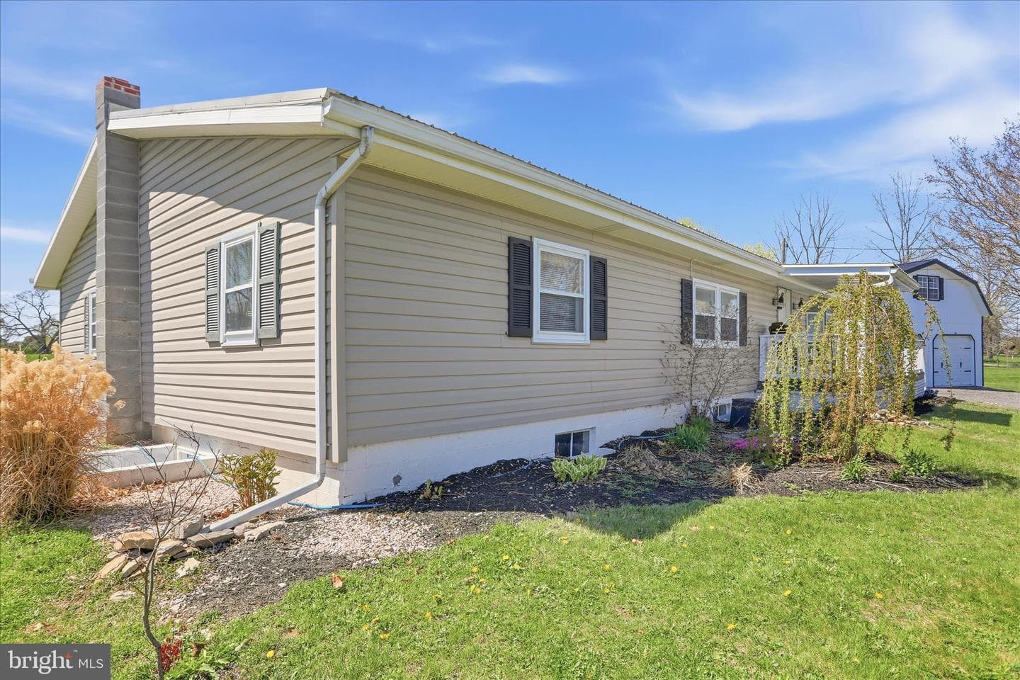 690 Williamson Road photo 3