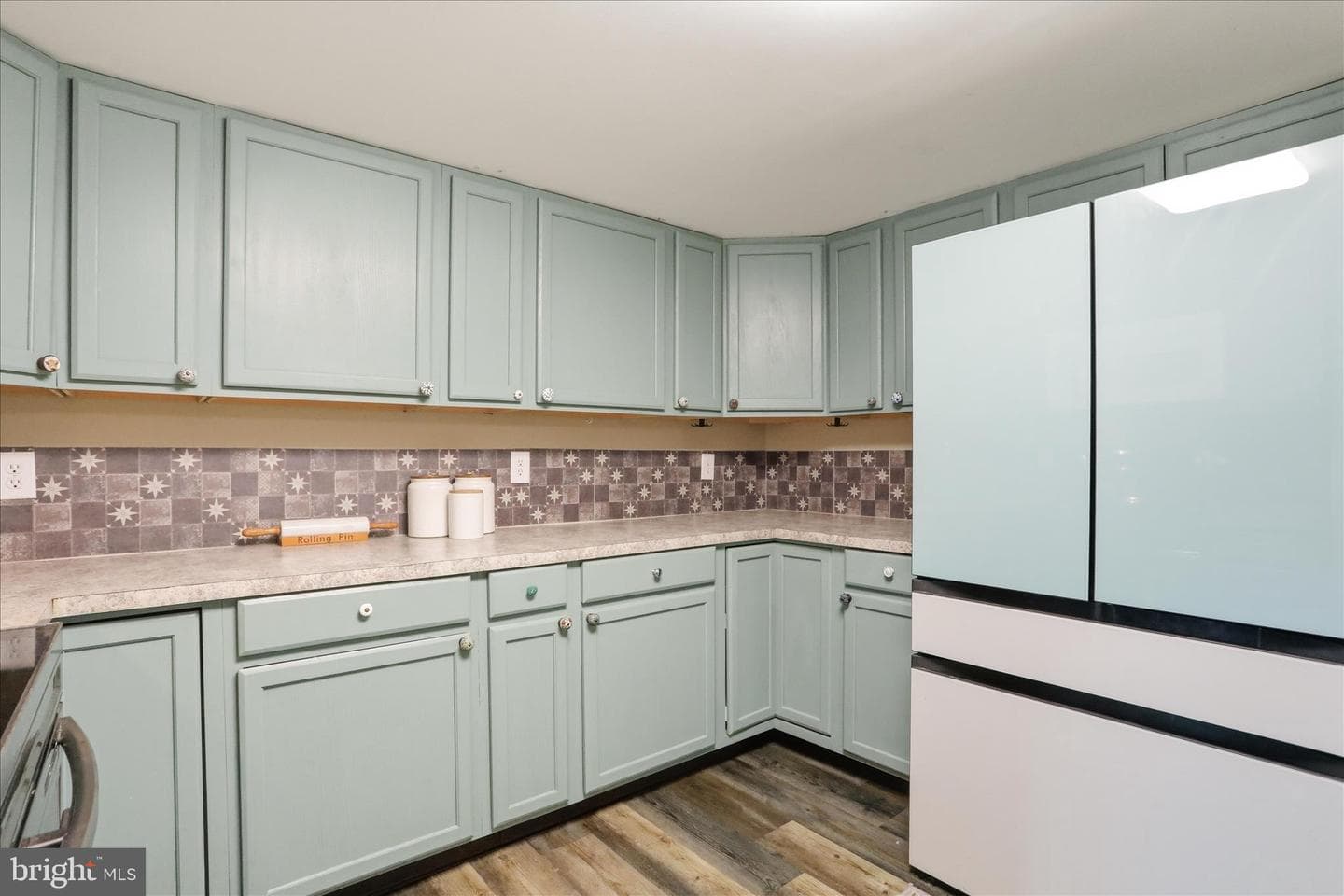 690 Williamson Road photo 32