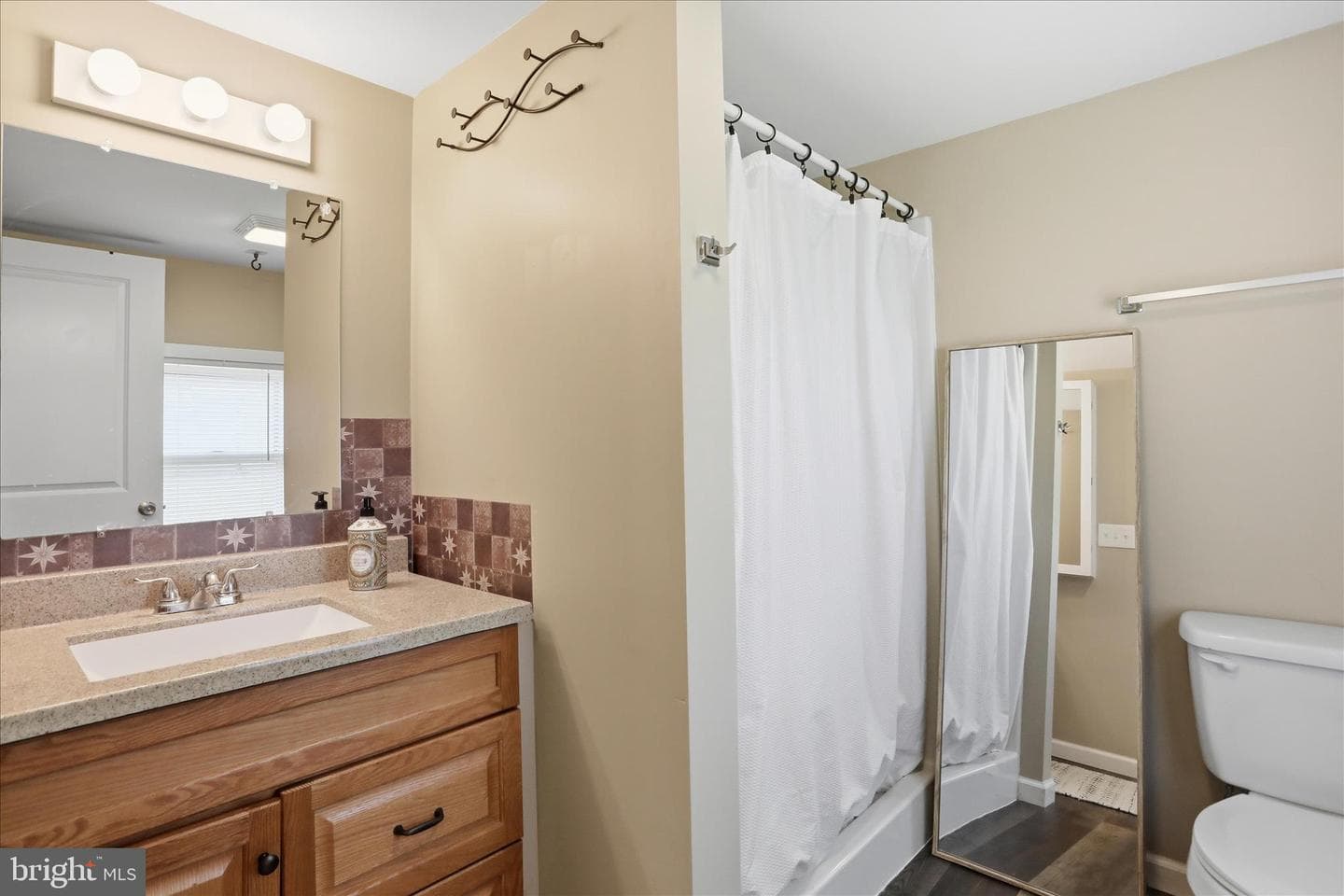 690 Williamson Road photo 36