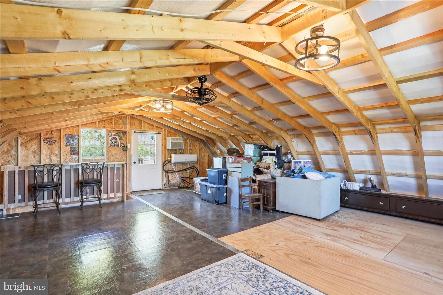 690 Williamson Road photo 9