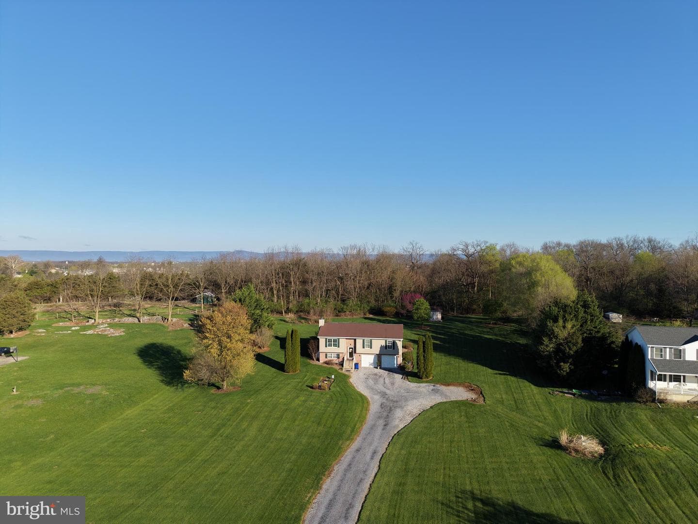 439 Strite Road photo 3