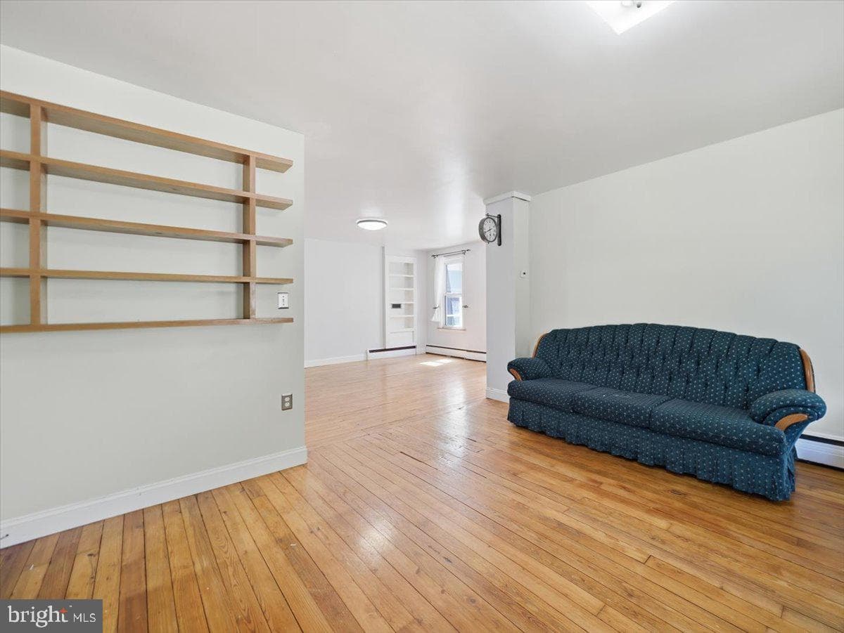 535 Center Street photo 9