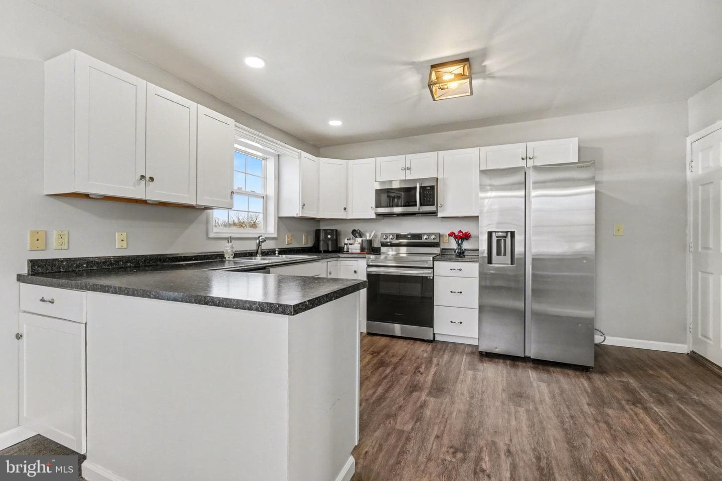 420 Fairview Avenue photo 13