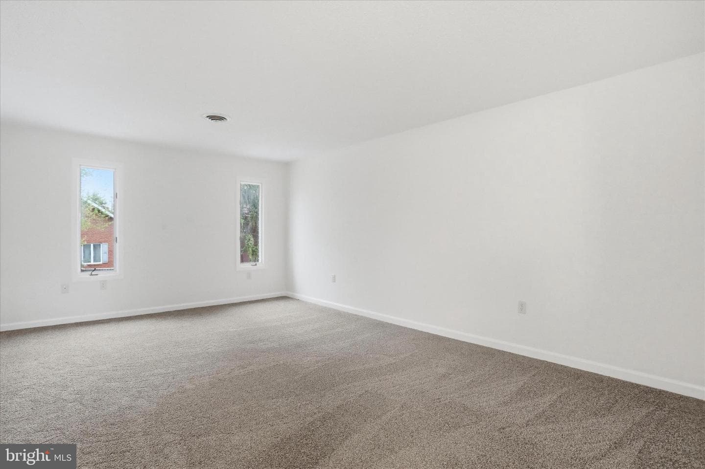 334 Stonegate Court photo 13