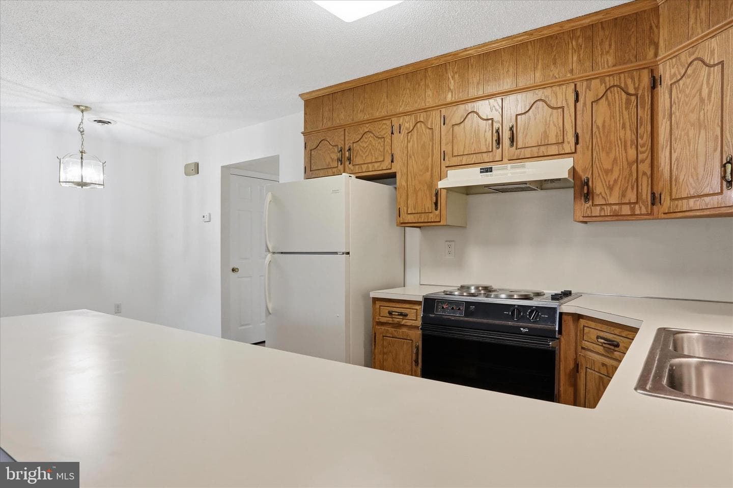 334 Stonegate Court photo 7
