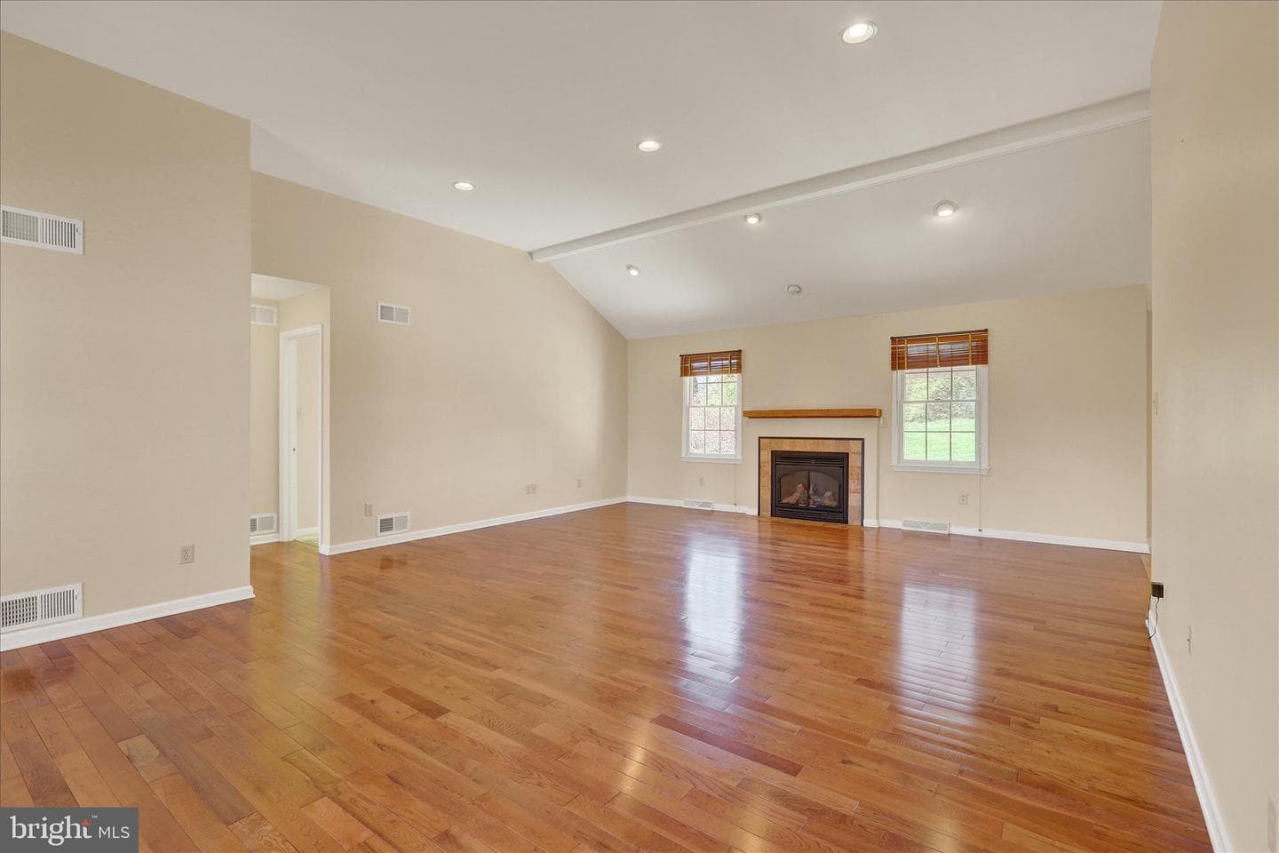 6606 Bent Oak Drive photo 2