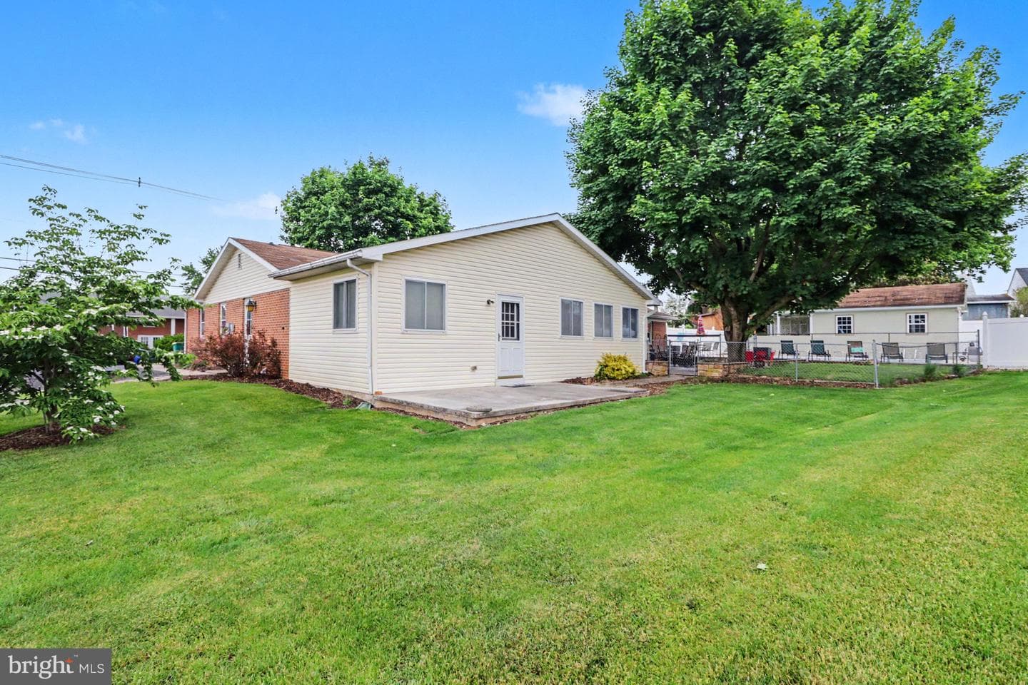 50 Eisenhower Drive photo 28