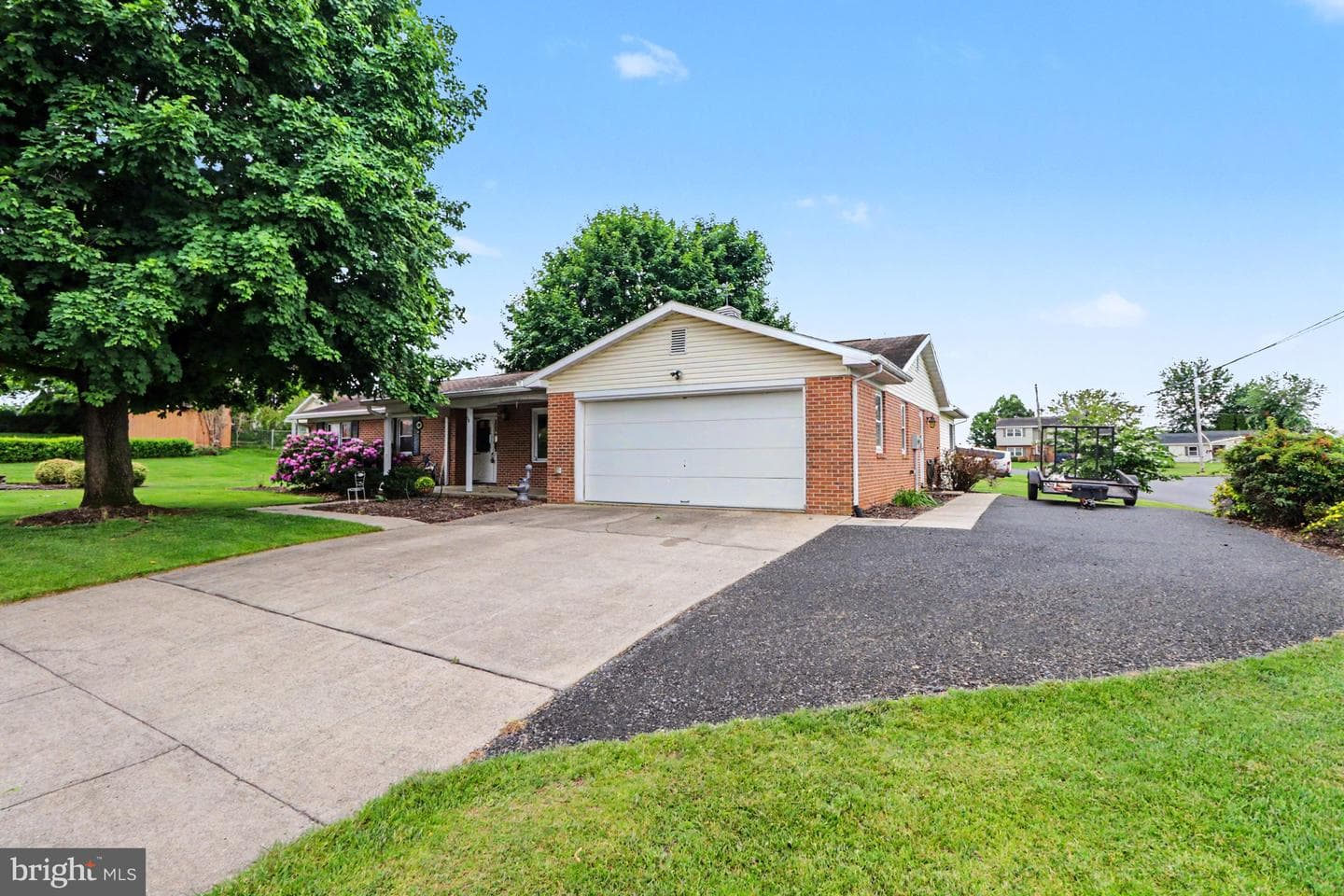 50 Eisenhower Drive photo 4