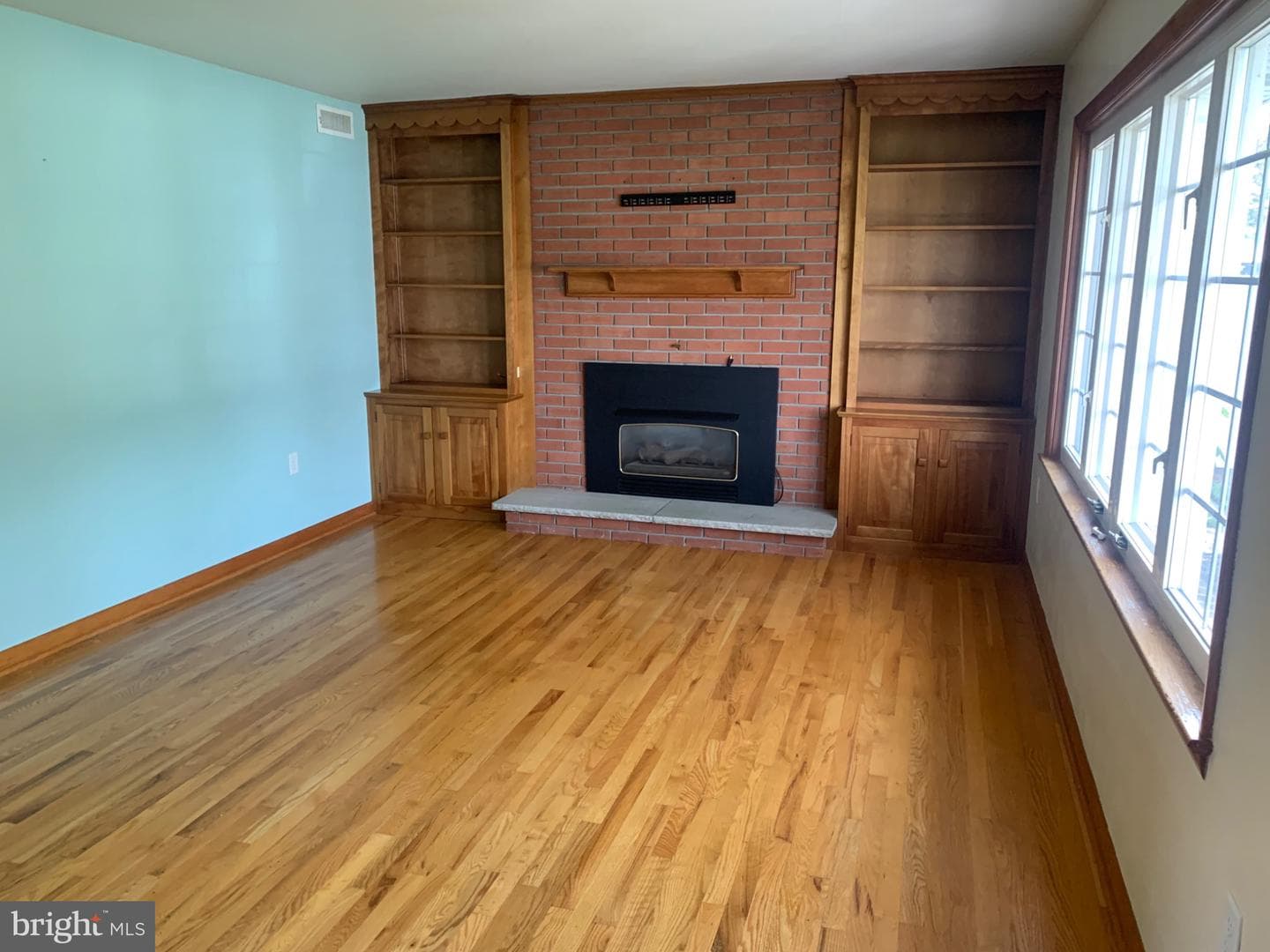 12139 Snyder Avenue photo 11