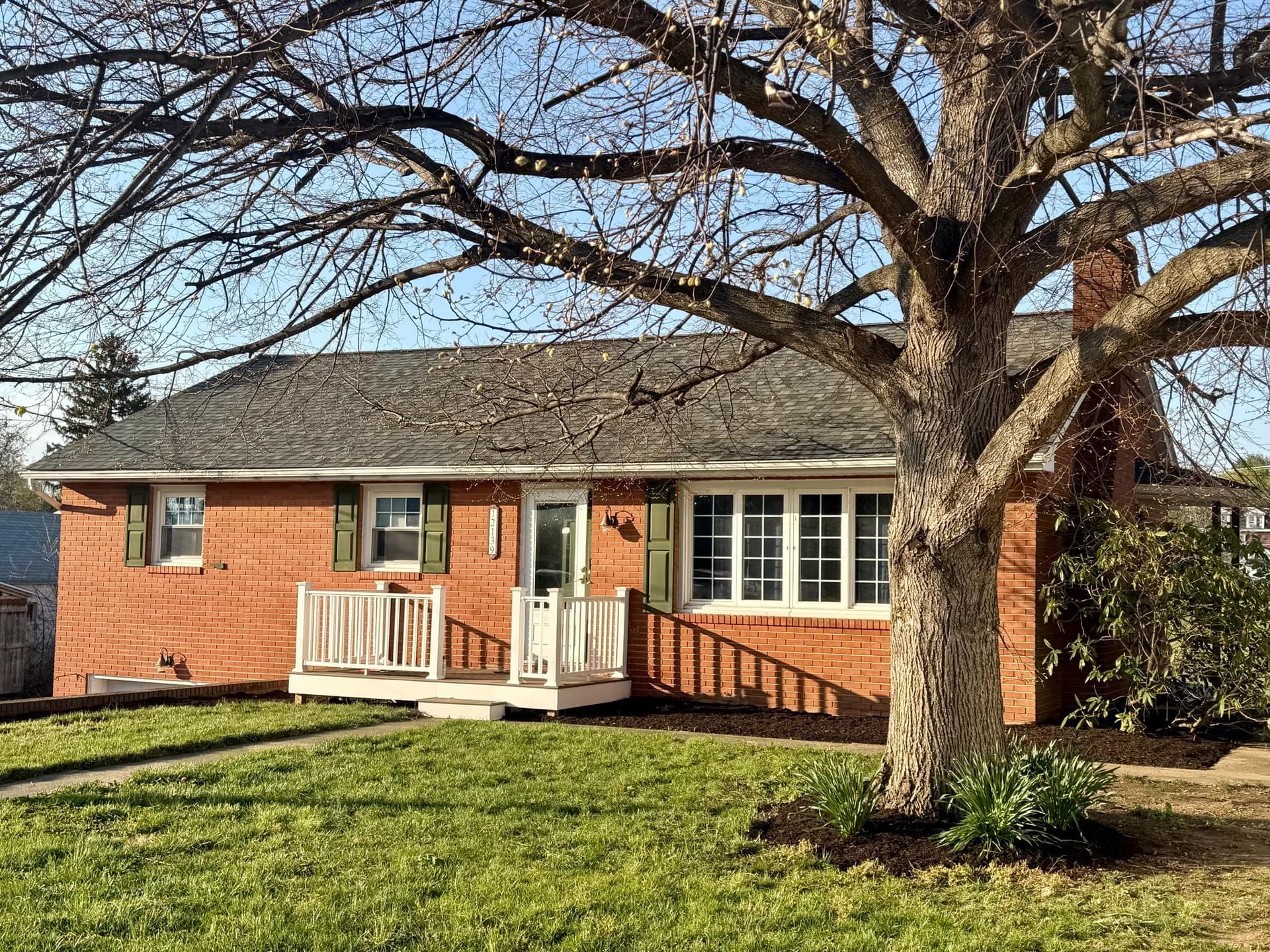 12139 Snyder Avenue photo 2