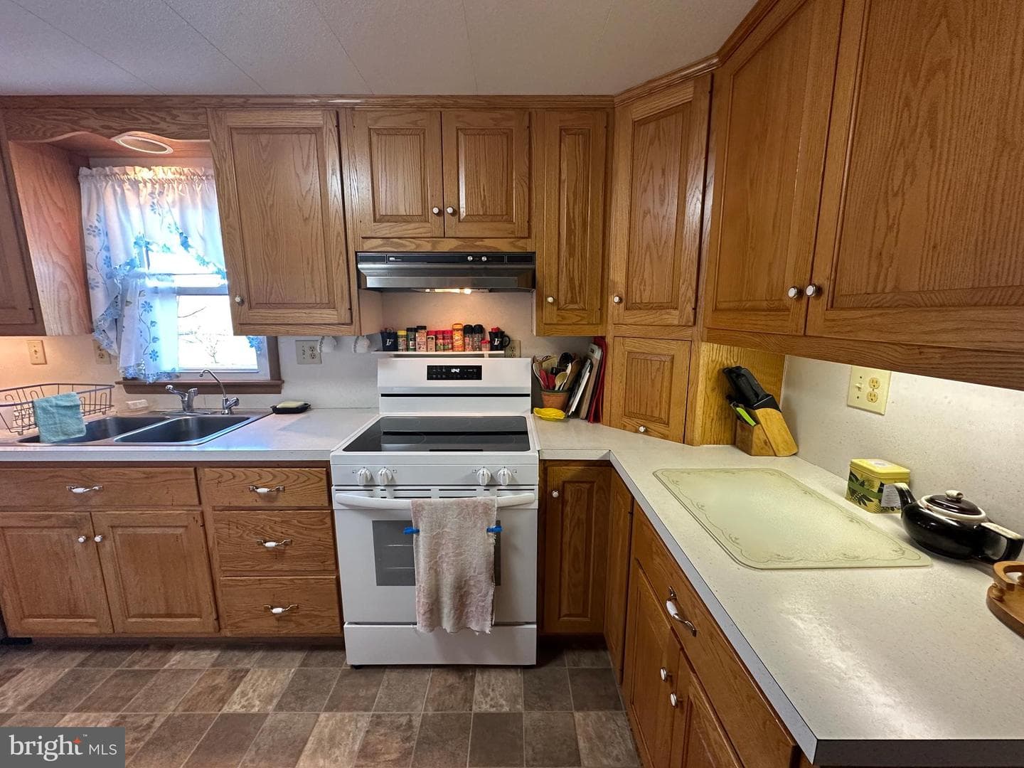 375 St Thomas-Edenville Rd photo 57