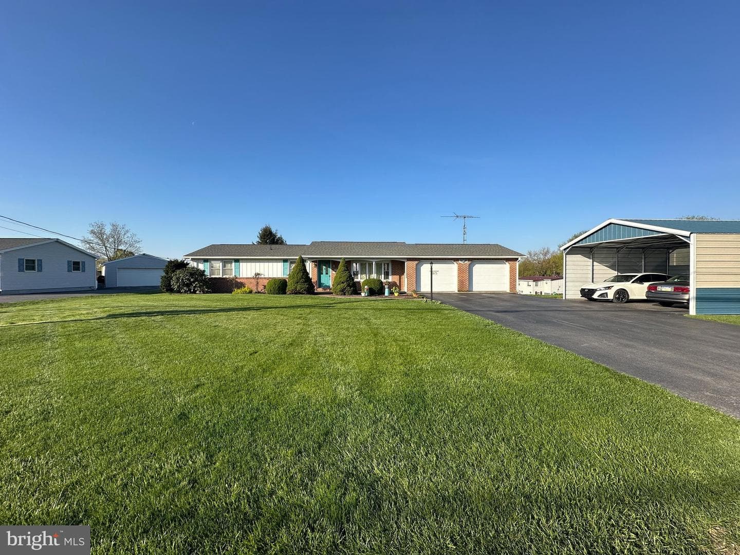 375 St Thomas-Edenville Rd photo 6