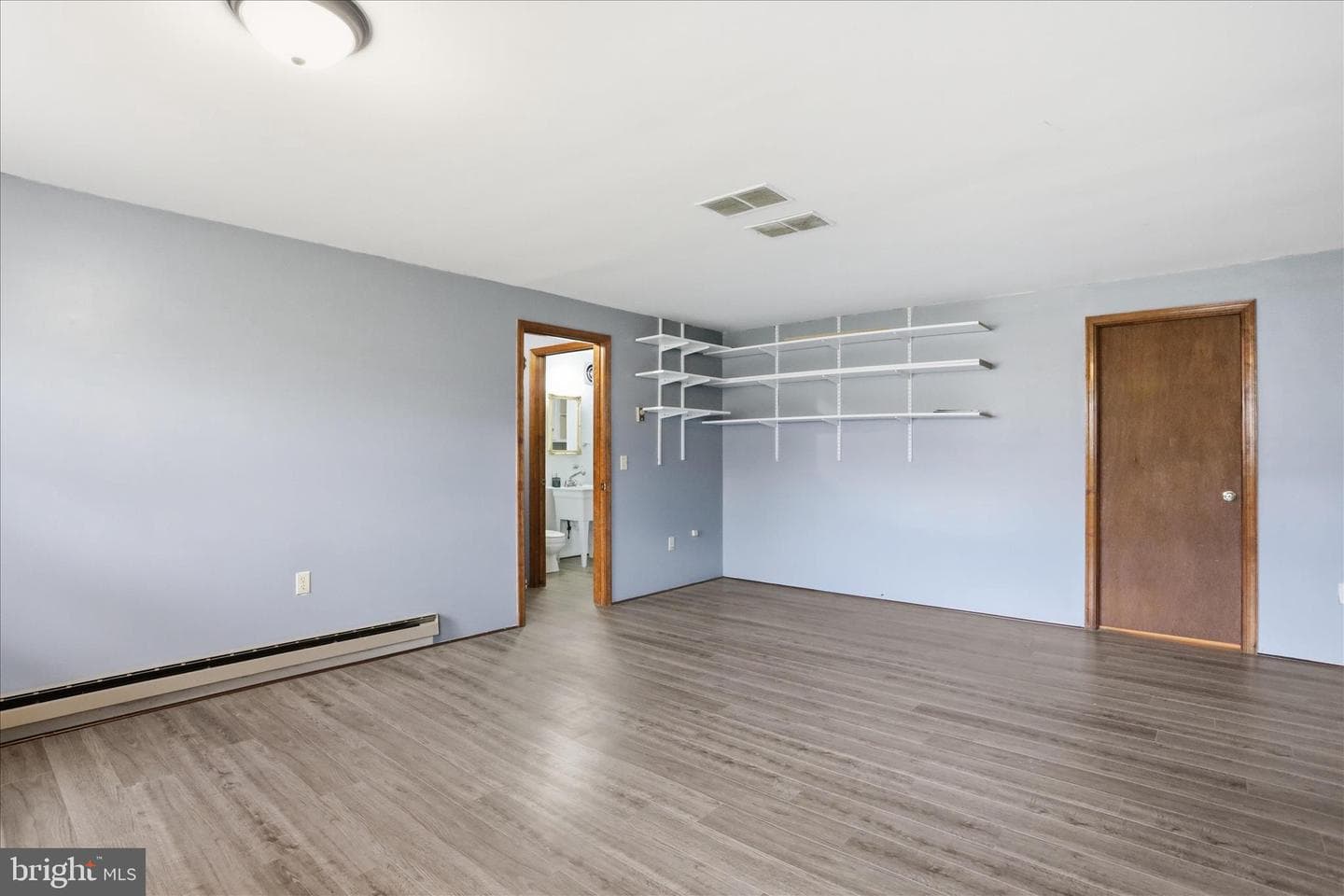 99 Jameslee Drive photo 26