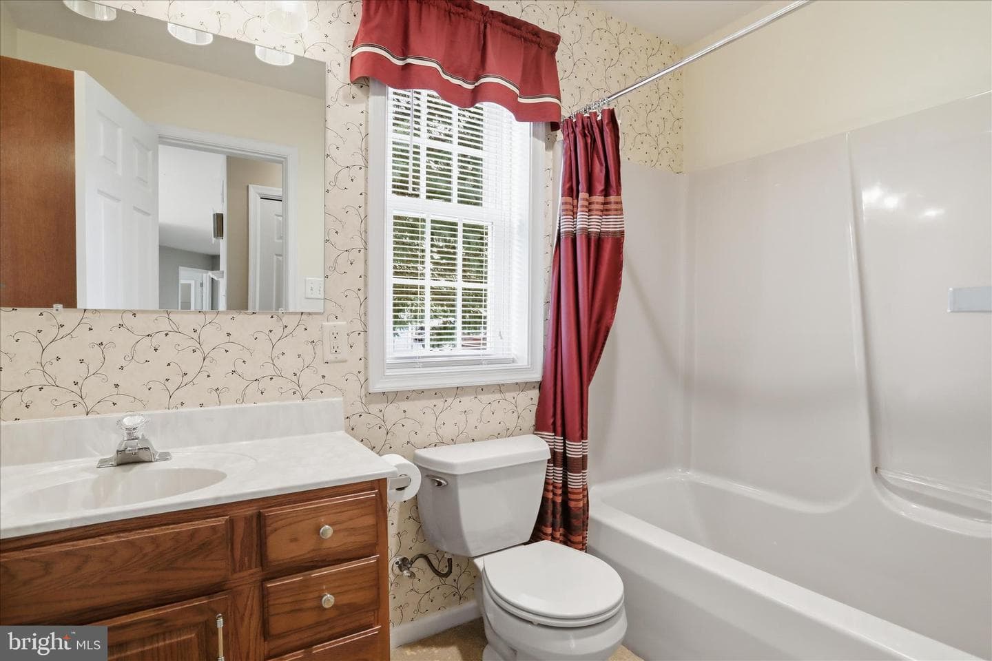 340 Suelinn Drive photo 23